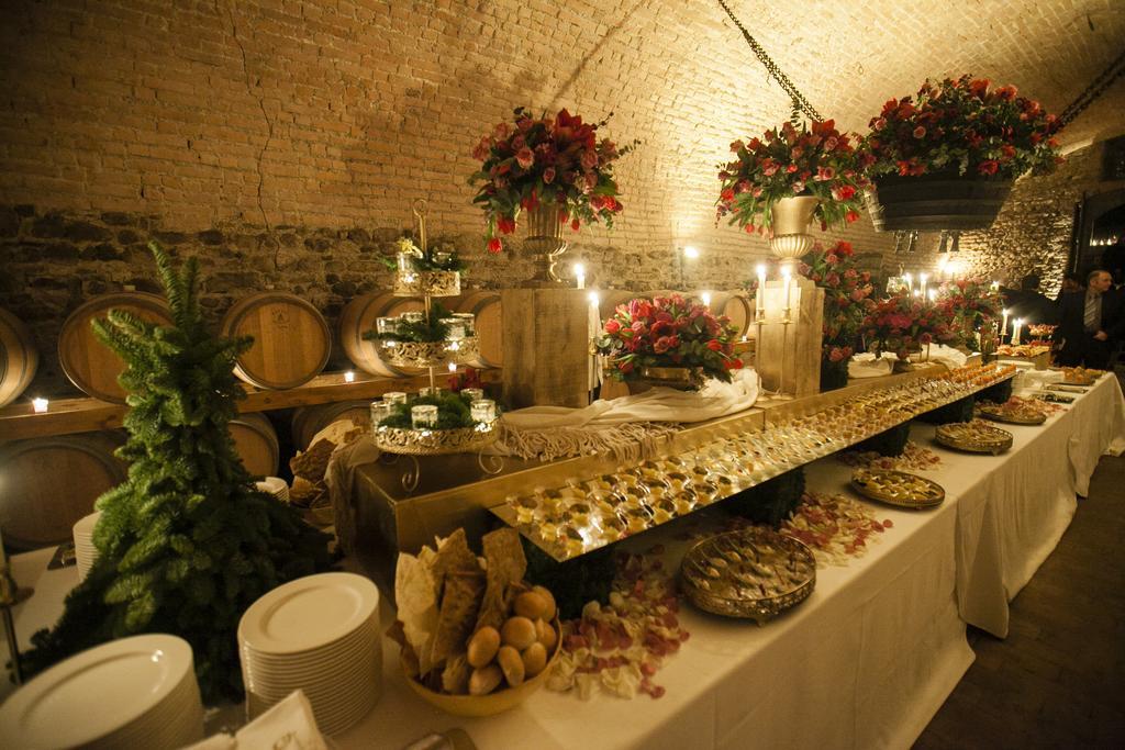 Hotel Torre Di San Martino Гаццола-ди-Ривальта Экстерьер фото