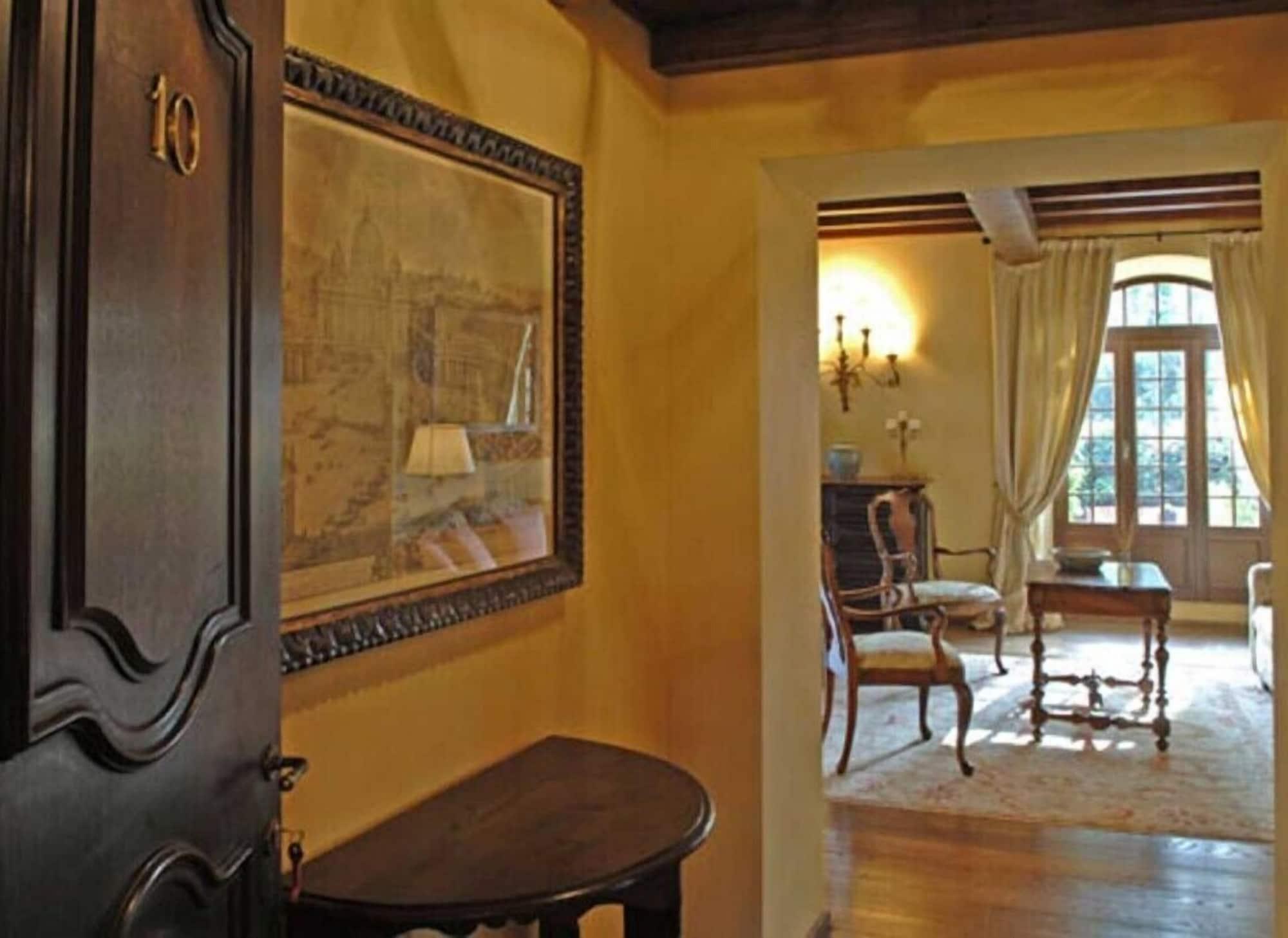 Hotel Torre Di San Martino Гаццола-ди-Ривальта Экстерьер фото