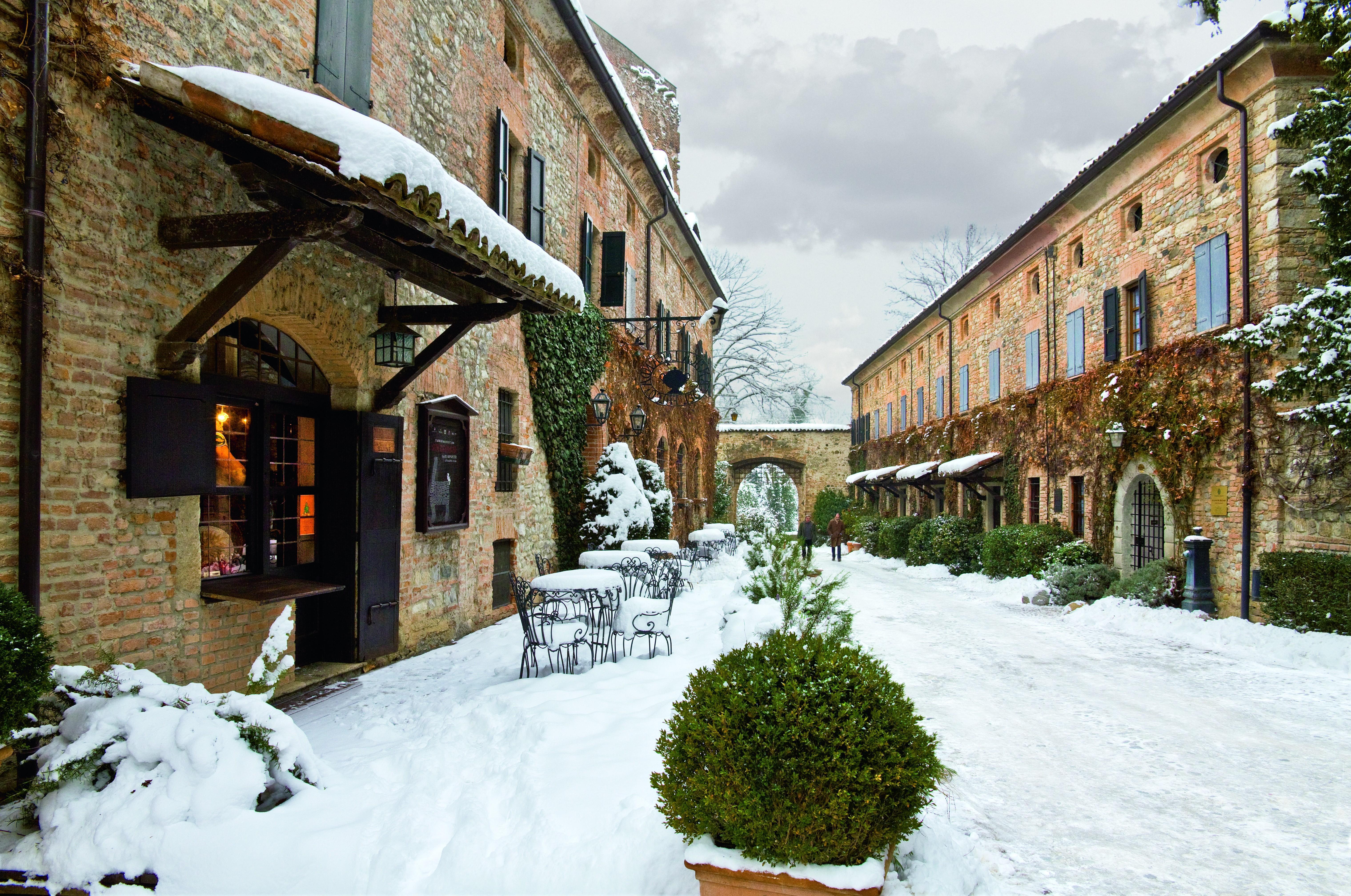 Hotel Torre Di San Martino Гаццола-ди-Ривальта Экстерьер фото